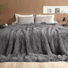 Load image into Gallery viewer, Super Soft King Size Grey Faux Fur Throw Blanket – Cozy Comfort for All Seasons