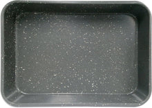Load image into Gallery viewer, Elegant 18-Inch Ceramic Non-Stick Lasagna Pan - Dishwasher Not Recommended