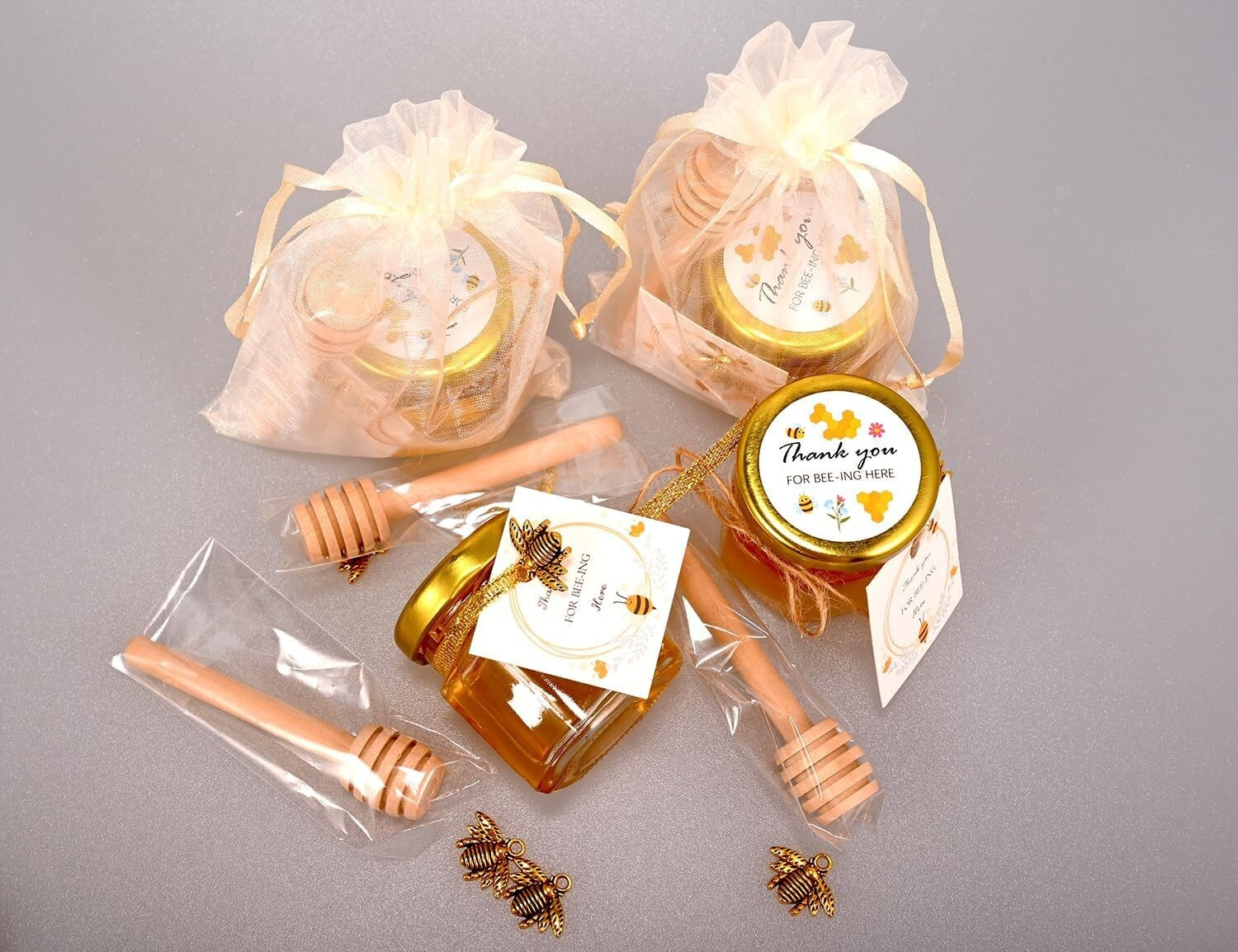 Elegant 1.5 oz Honey Jars with Gold Lids & Wood Dippers for Celebrations