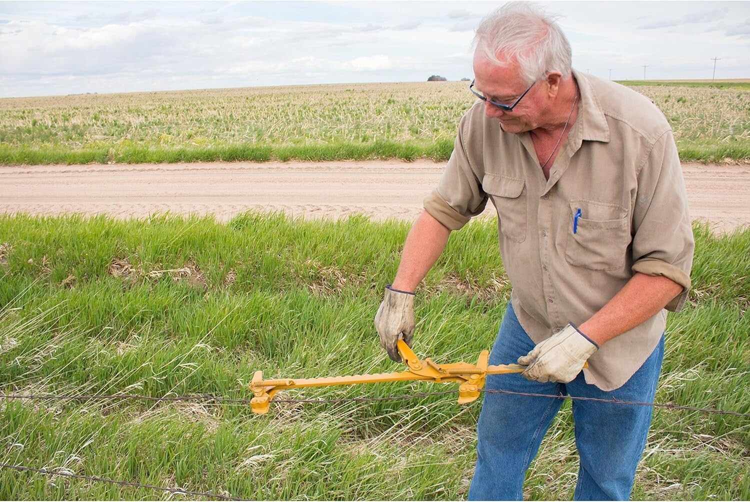 All-Purpose Fence Stretcher Splicer Tool for Quick Wire Repairs and Maintenance
