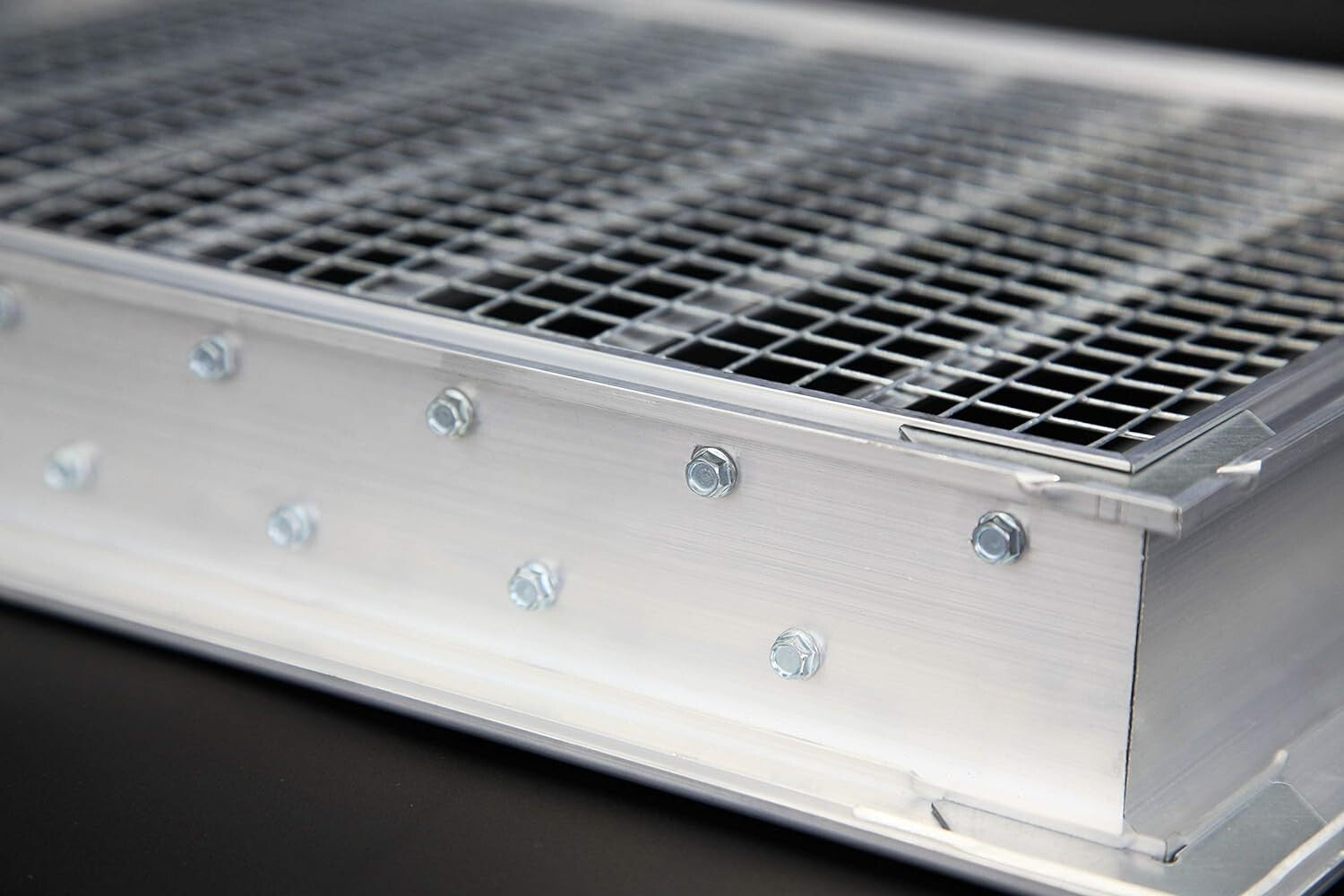 Elegant 14" x 24" Aluminum Exterior Louver Vent - Weather-Resistant & Pest-Proof