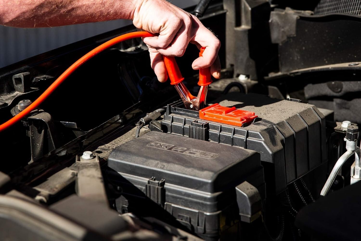 Advanced Stark 55 Amp Battery Charger with Wheels and Safety Features for Trucks