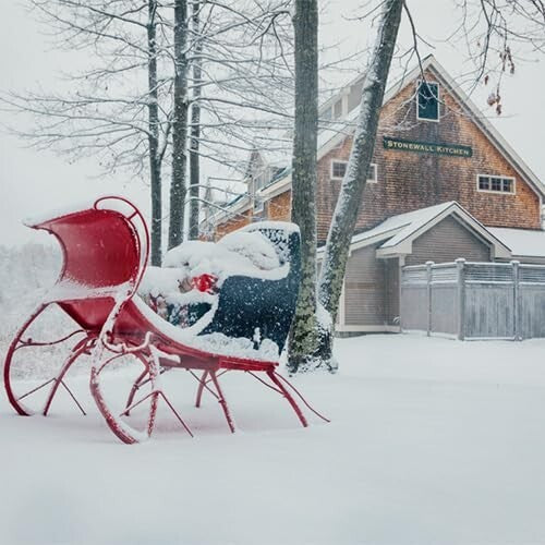 Gourmet 4-Piece Jam Collection: Raspberry Peach, Strawberry & More Delights
