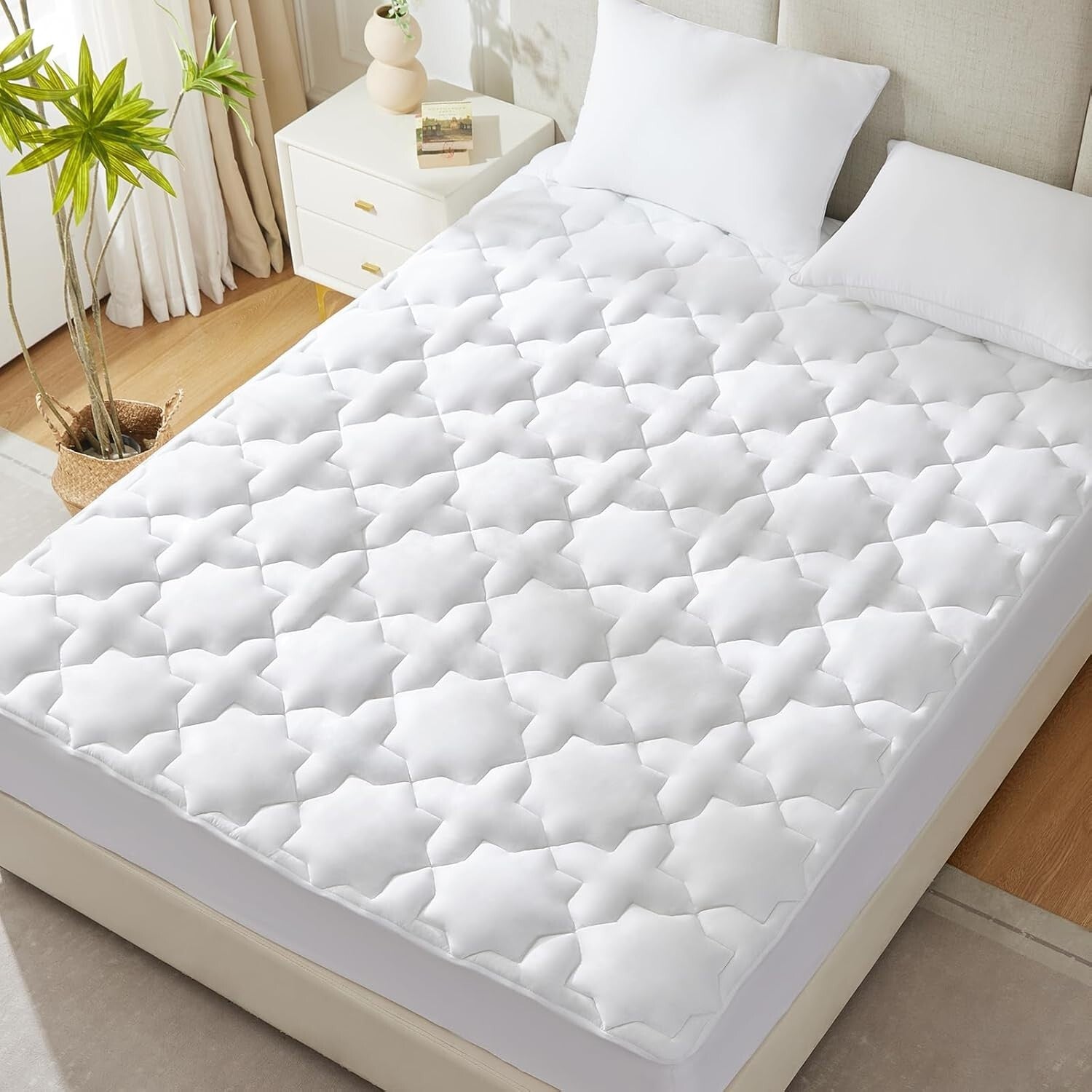 Chic Hexagram Design RV King Mattress Cover - Comfortable & Breathable (72x80)