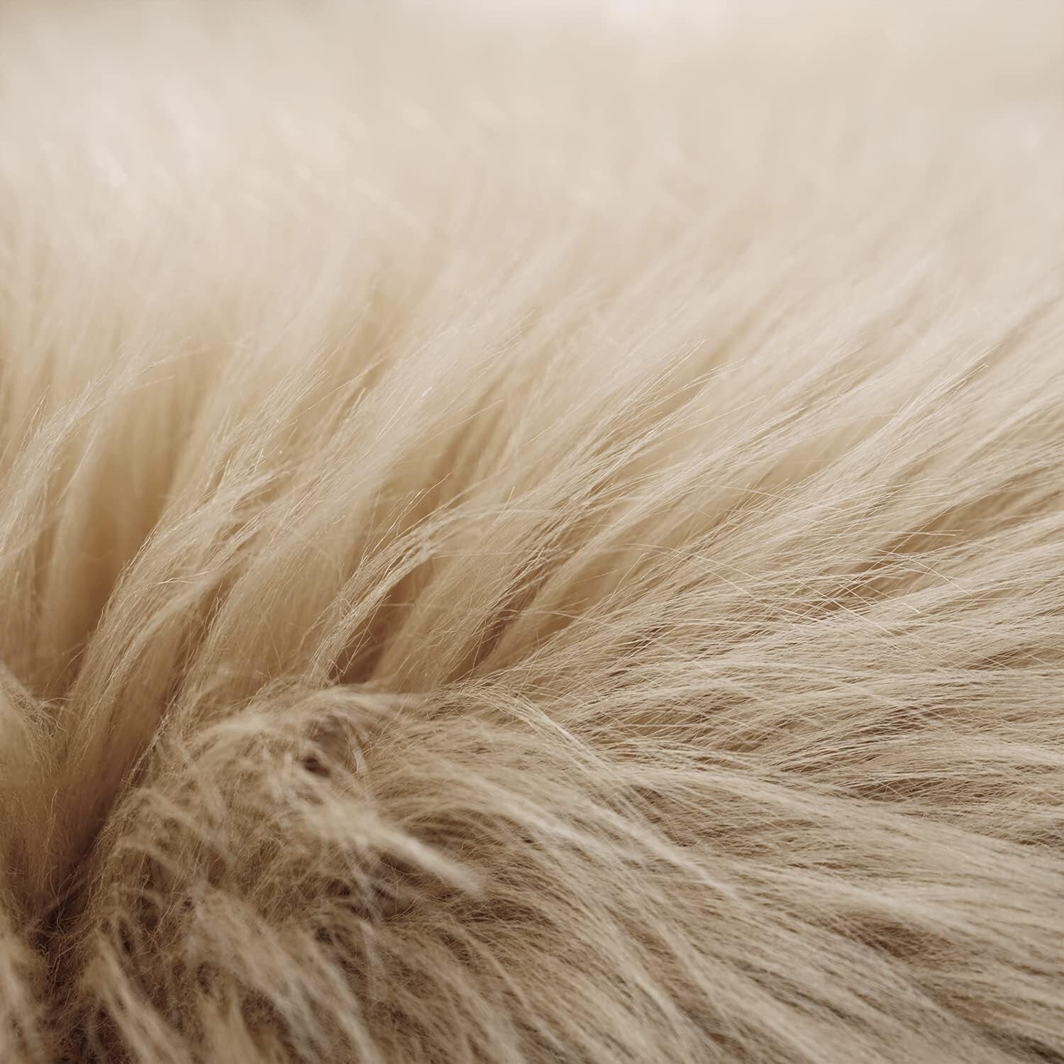 Luxurious 4x6 Feet Beige Faux Sheepskin Shaggy Area Rug for Comfort & Elegance