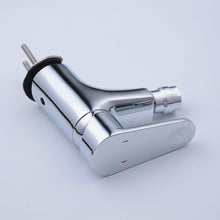 Load image into Gallery viewer, Chrome Bath Bidet Faucet with Single Hole and Swivel Aerator - Modern Elegance