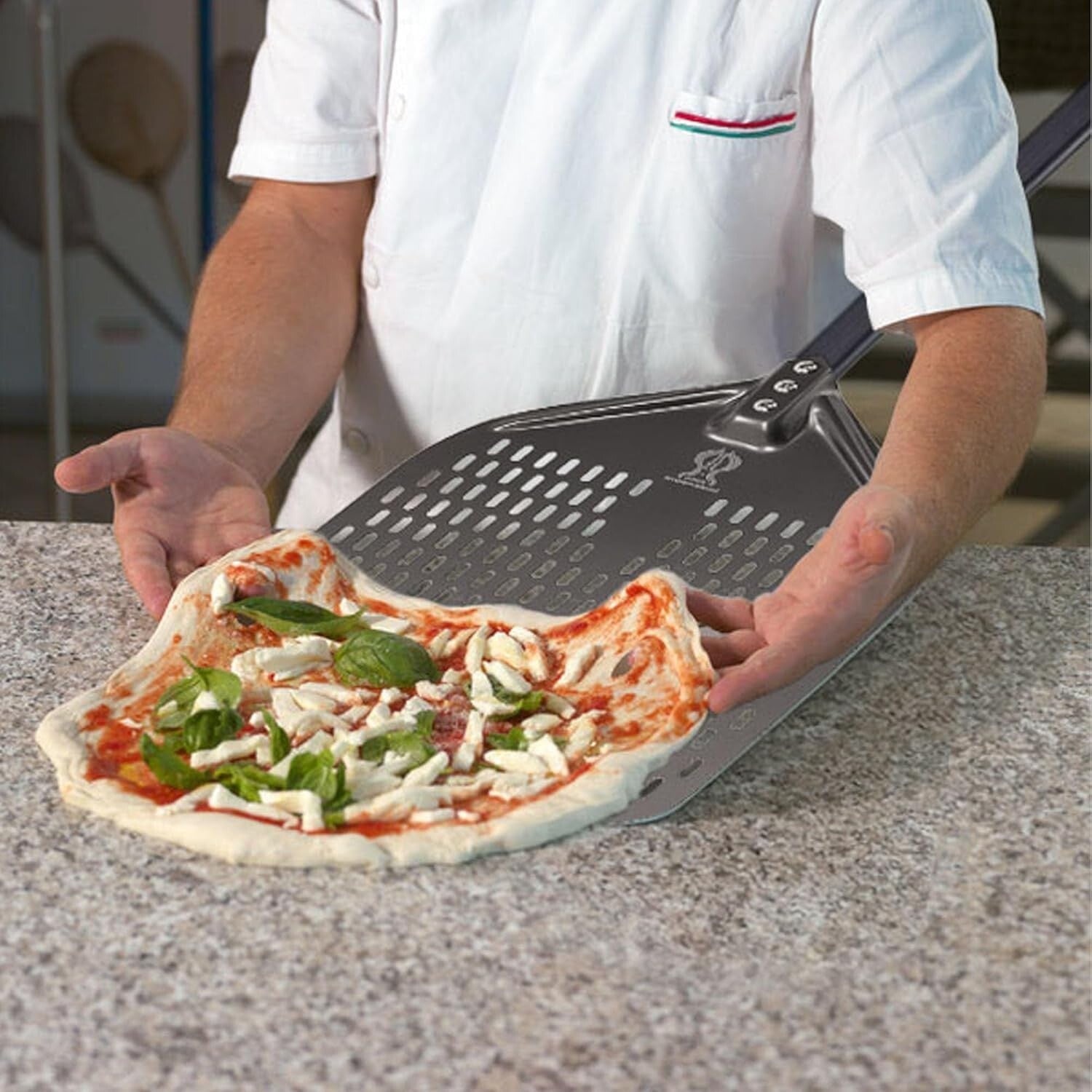 Lightweight 9-Inch Pizza Peel with 40-Inch Handle: Ideal for Commercial Use