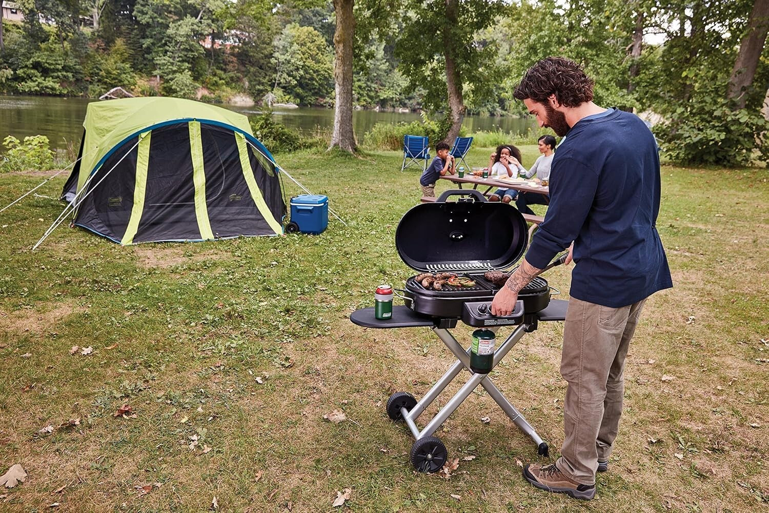 High-Power RoadTrip 285 Grill - Ideal for Camping with Side Tables & Thermometer