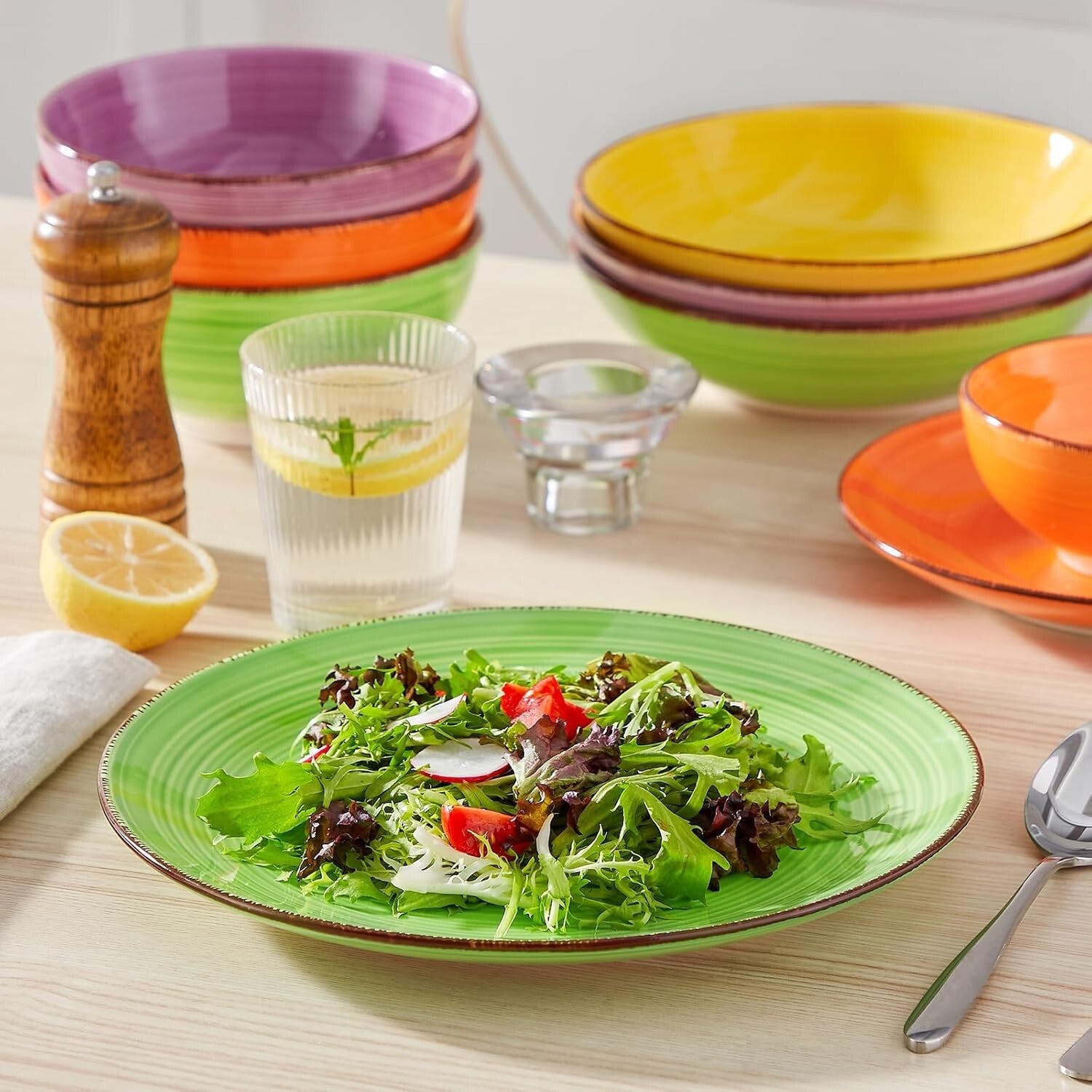 Elegant Set of 6 Ceramic Dinner Plates – Microwave and Dishwasher Safe 10.5 Inch