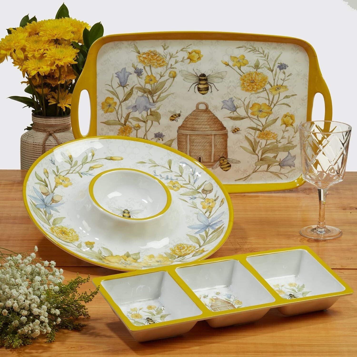 Charming Bee & Floral 12-Piece Melamine Set for Spring & Summer Entertaining