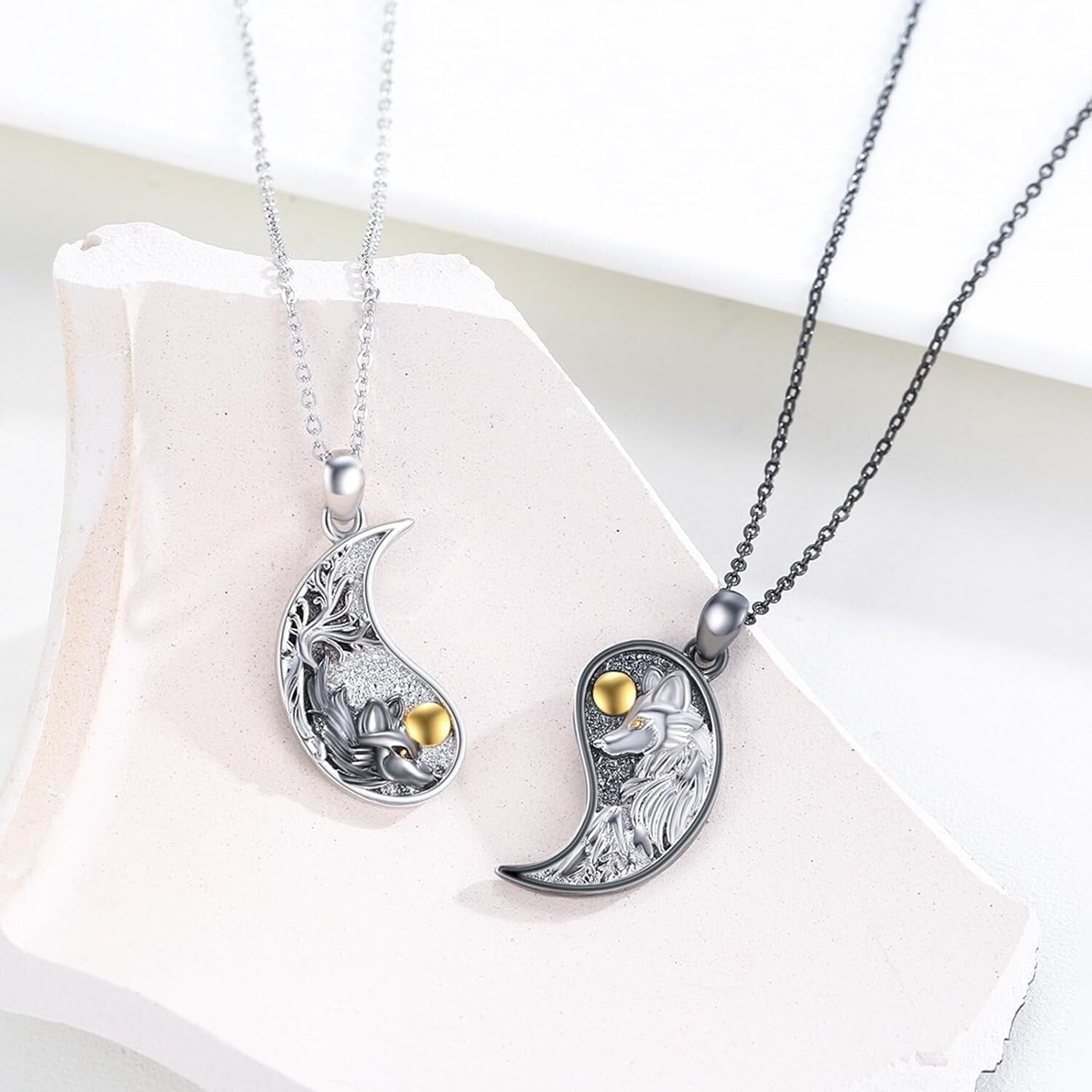 Yin Yang Wolf Pendant Necklace Set for Friends & Couples - Adjustable Chain