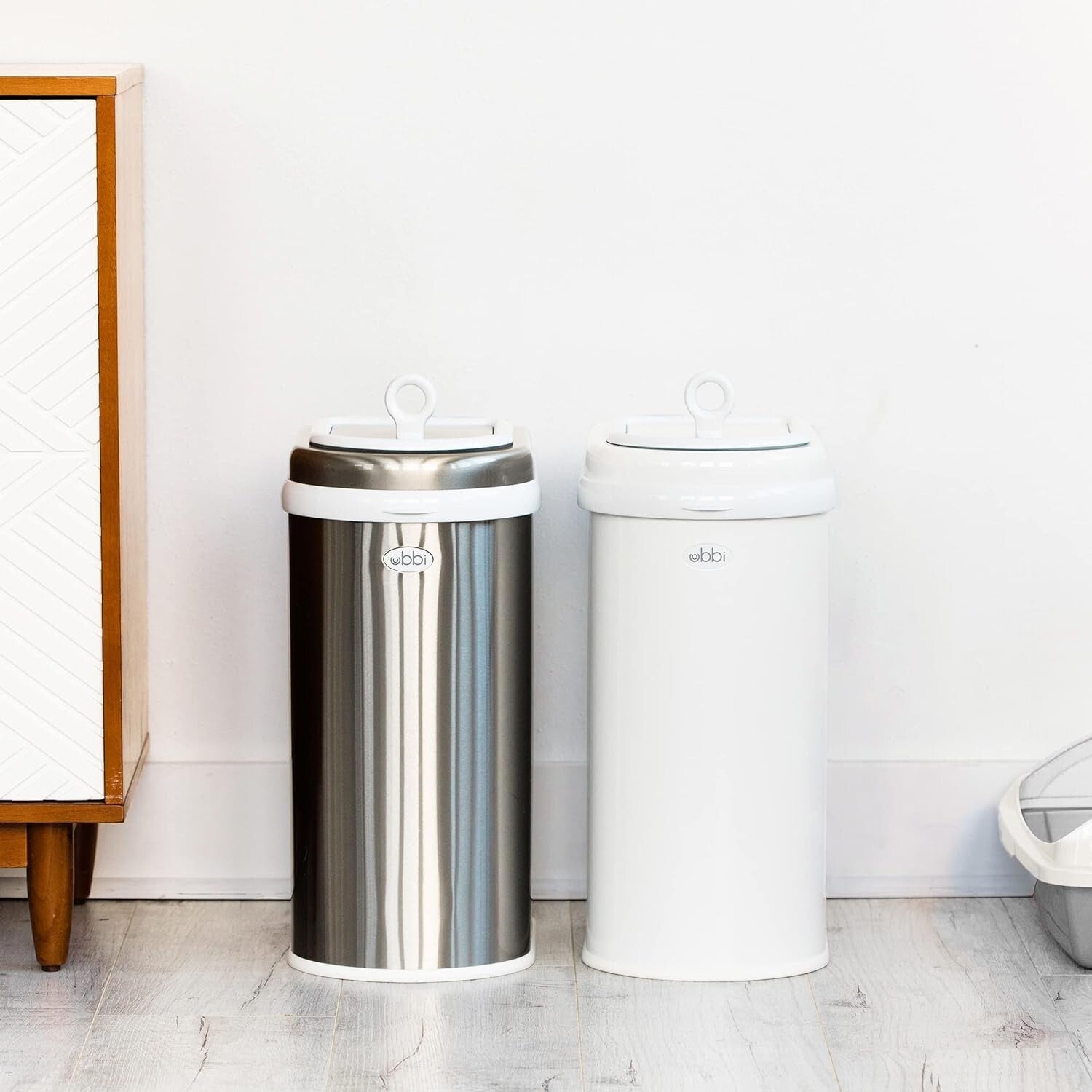 Premium 13-Gallon Pet Waste Pail with Safety Lock and Litter Scoop for Cats