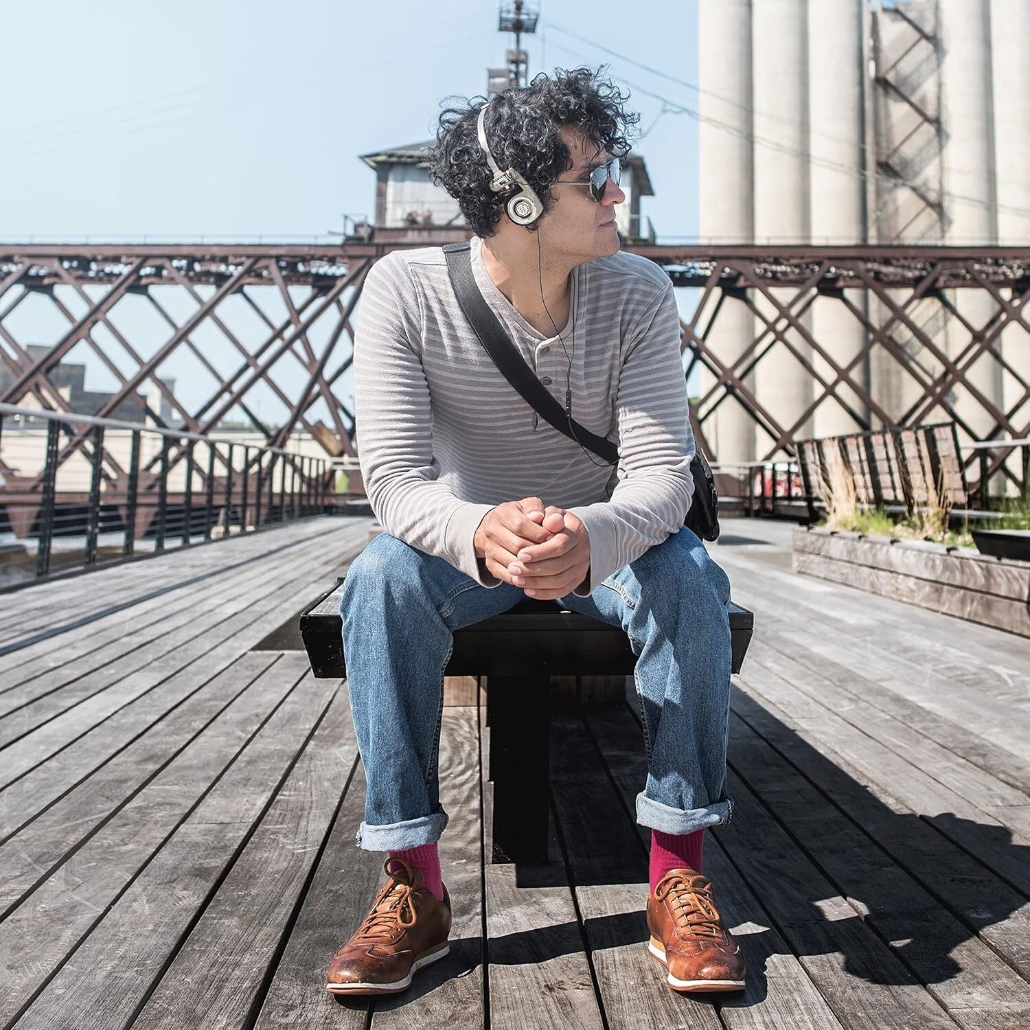 Foldable Porta Pro Headphones in Rhythm Beige with Volume Control & Carry Case