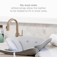 Load image into Gallery viewer, Whimsical Stingray Baby Sink Bather: Perfect Bath Time Companion for Newborns