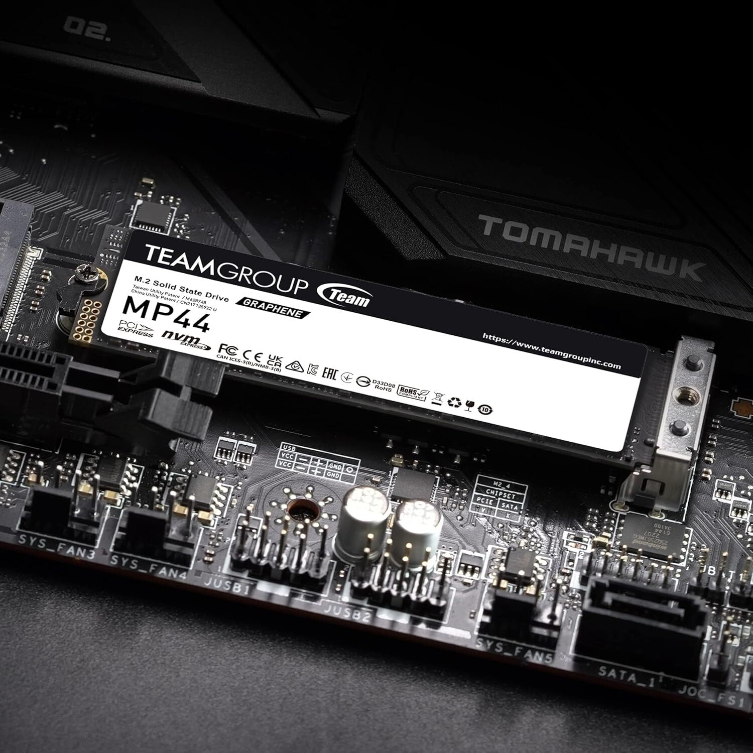 Massive 8TB SLC Cache SSD for Unmatched Data Transfer - PCIe 4.0 Fast Access