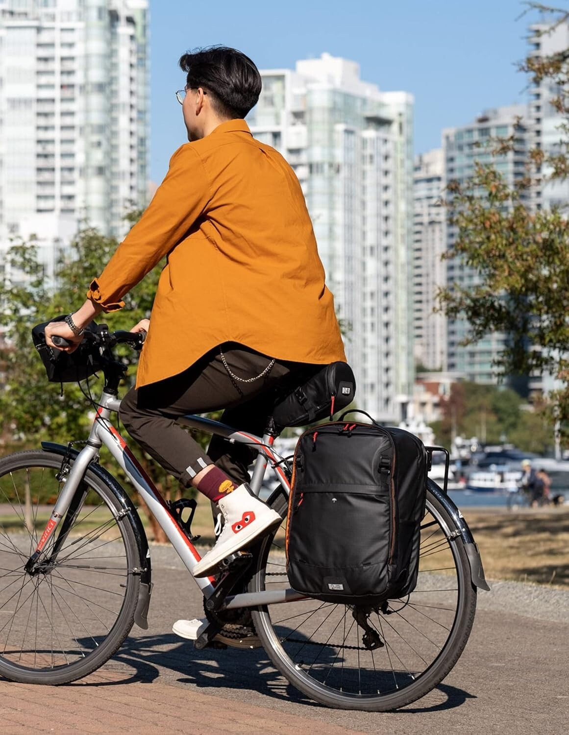 Eco-Friendly 30L Convertible Backpack and Pannier - Ultimate Utility for Travel
