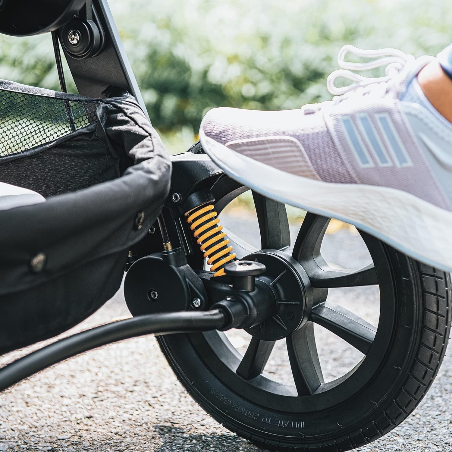 Lightweight Activ3 Jogging Stroller - Eclipse Grey with Adjustable Handle