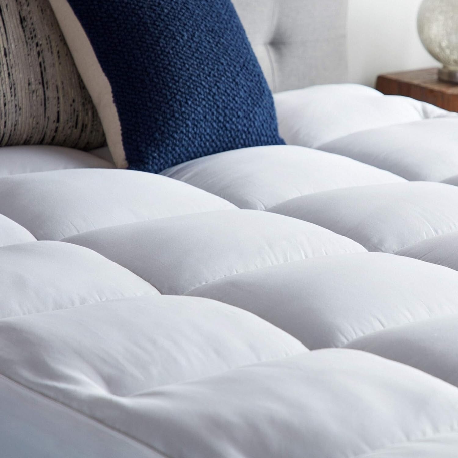 4 Inch Cooling Gel Memory Foam & Down Alternative Mattress Topper - Queen