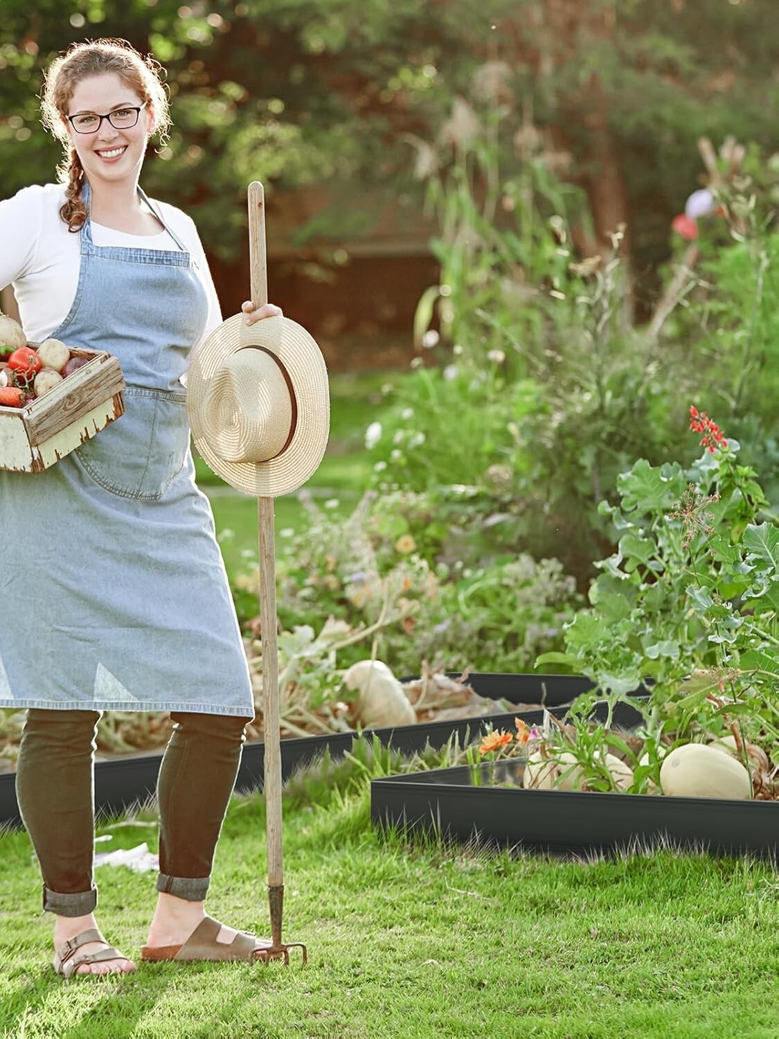 Trenchless 4" Tall Rubber Garden Edging - Flexible Landscape Border with Hammer