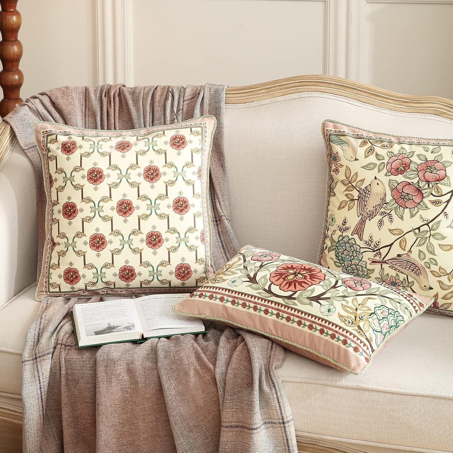 Elegant 4-Piece Machine Washable Velvet Pillow Covers - Bird & Floral Themes