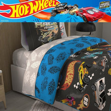 Load image into Gallery viewer, Hot Wheels 5 Piece Twin Bedding Set - Super Soft Reversible Comforter &amp; Sheets